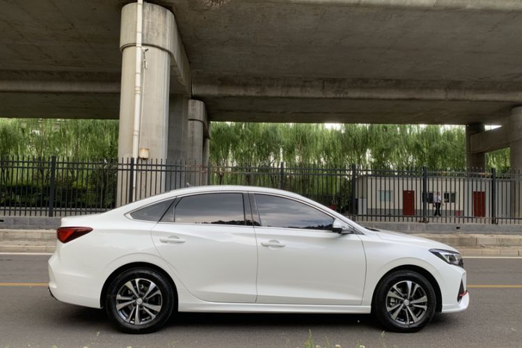 Used CHANGAN Eado 2024 PLUS Blue Whale NE 1.4T GDI DCT High-Energy Edition Exterior 5