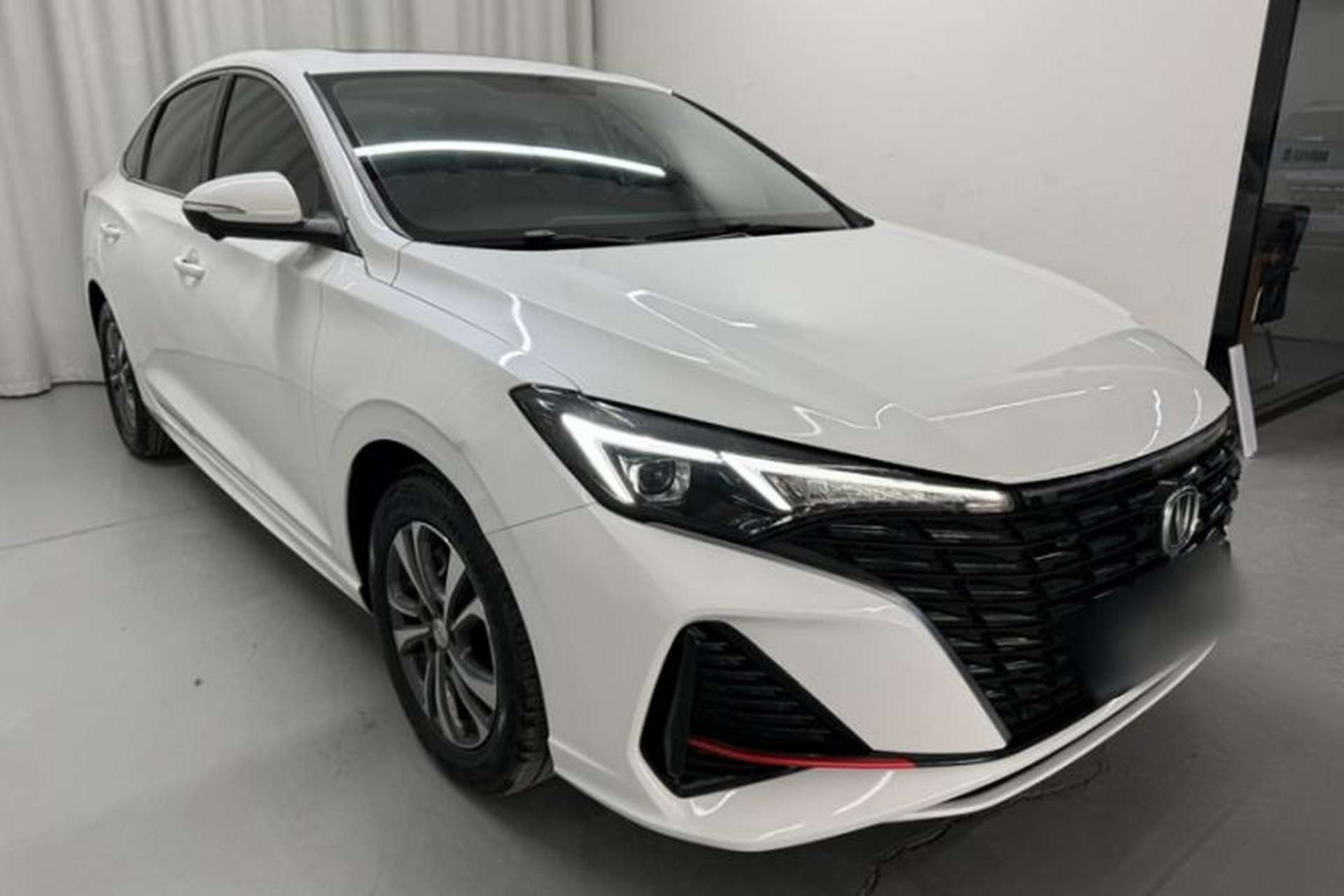 Used CHANGAN Eado 2024 PLUS Blue Whale NE 1.4T GDI DCT High-Energy Edition Exterior 5
