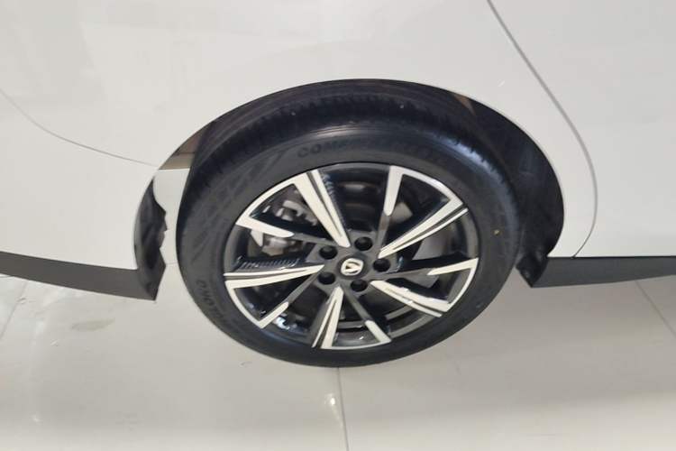 Used CHANGAN Eado 2024 1.5T GDI Automatic Flagship Edition Exterior 5
