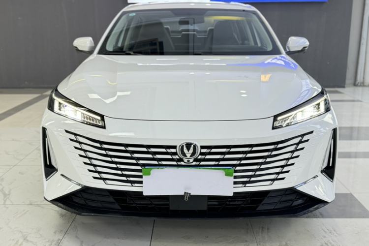 Used CHANGAN Eado 2024 1.5T GDI Automatic Prestige Edition Exterior 6