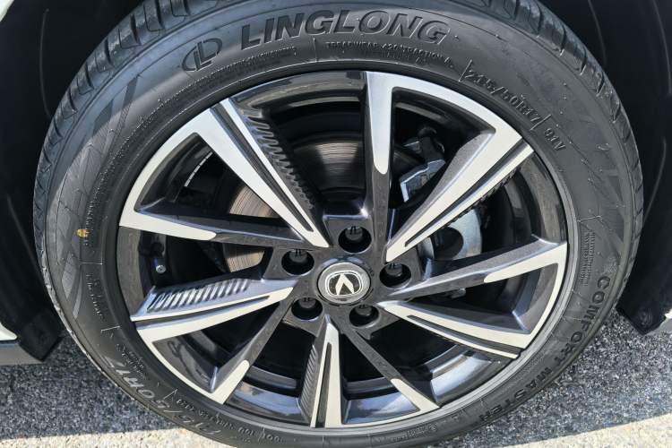 Used CHANGAN Eado 2024 1.5T GDI Automatic Prestige Edition Exterior 6