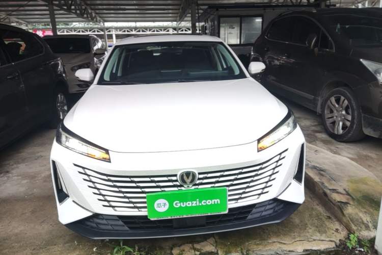 Used CHANGAN Eado 2024 1.5T GDI Automatic Prestige Edition Front