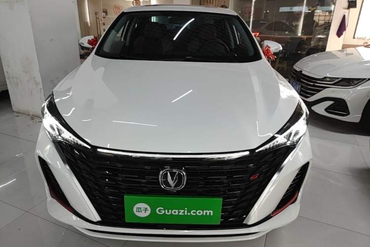 Used CHANGAN Eado 2024 PLUS Blue Whale NE 1.4T GDI DCT High-Energy Edition Front