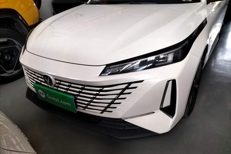 Used CHANGAN Eado 2024 1.5T GDI Automatic Flagship Edition Front