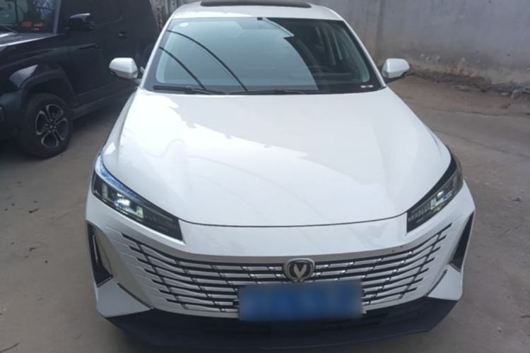 Used CHANGAN Eado 2024 1.5T GDI Automatic Flagship Edition Front