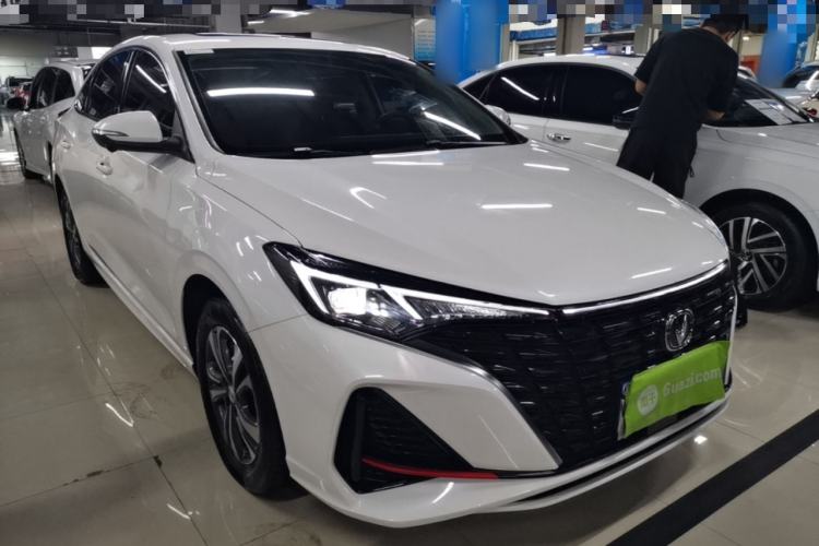 Used CHANGAN Eado 2024 PLUS Blue Whale NE 1.4T GDI DCT High-Energy Edition Front Right 45 Deg