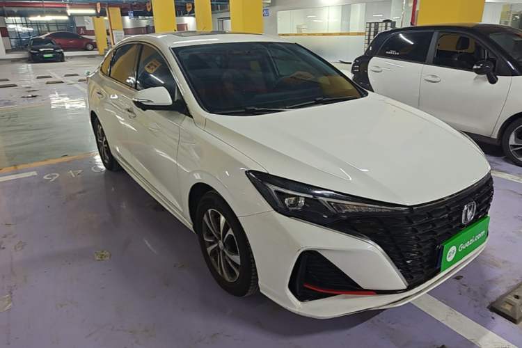 Used CHANGAN Eado 2024 PLUS Blue Whale NE 1.4T GDI DCT High-Energy Edition Front Right 45 Deg