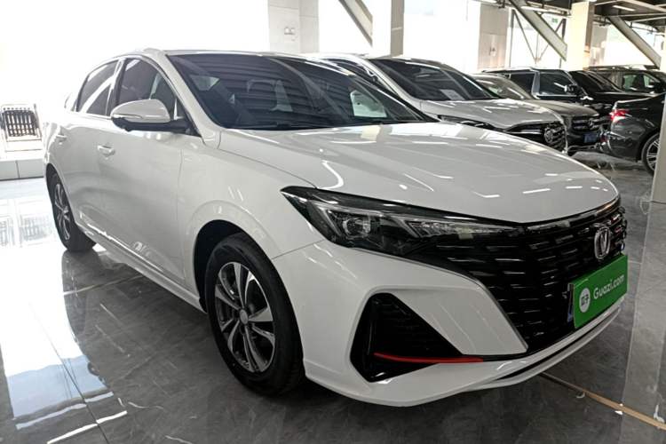 Used CHANGAN Eado 2024 PLUS Blue Whale NE 1.4T GDI DCT High-Energy Edition Front Right 45 Deg