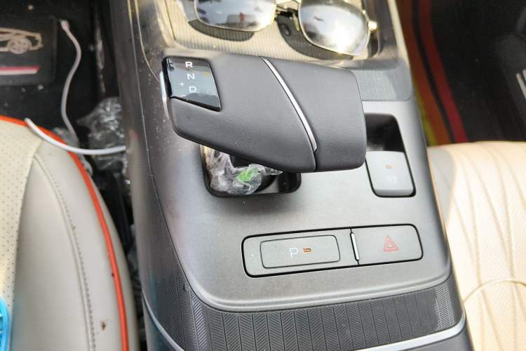 Used CHANGAN Eado 2024 1.5T GDI Automatic Enjoyment Edition Gear Lever