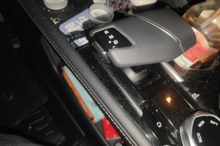 Used CHANGAN Eado 2024 PLUS Blue Whale NE 1.4T GDI DCT High-Energy Edition Gear Lever