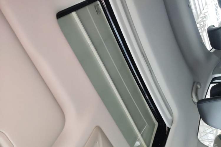 Used CHANGAN Eado 2024 1.5T GDI Automatic Prestige Edition Headliner