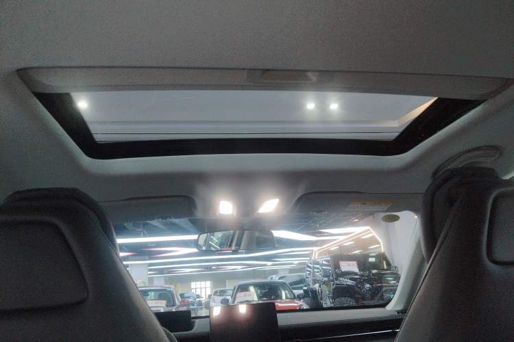 Used CHANGAN Eado 2024 1.5T GDI Automatic Prestige Edition Headliner