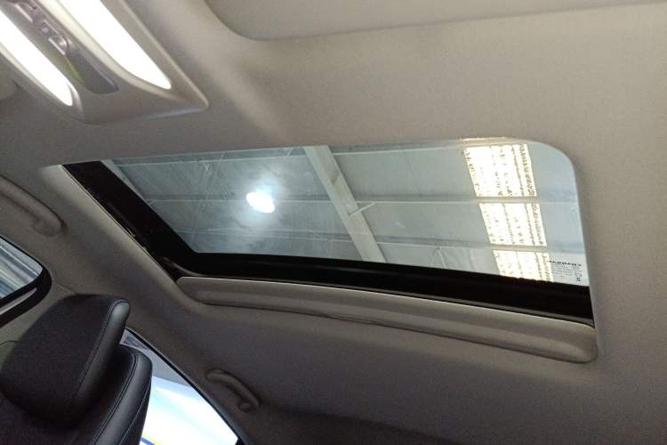 Used CHANGAN Eado 2024 1.5T GDI Automatic Prestige Edition Headliner