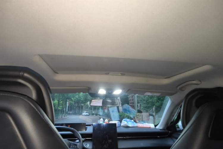 Used CHANGAN Eado 2024 1.5T GDI Automatic Prestige Edition Headliner