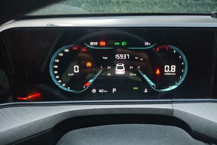 Used CHANGAN Eado 2024 PLUS Blue Whale NE 1.4T GDI DCT High-Energy Edition Instrument Cluster