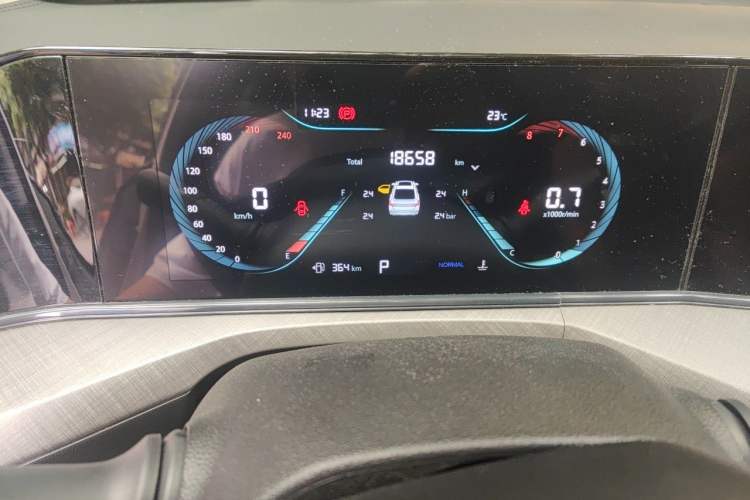 Used CHANGAN Eado 2024 PLUS Blue Whale NE 1.4T GDI DCT High-Energy Edition Instrument Cluster