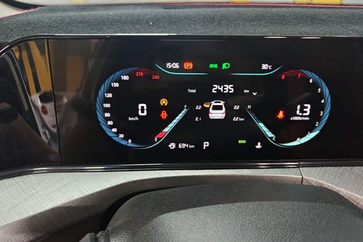 Used CHANGAN Eado 2024 PLUS Blue Whale NE 1.4T GDI DCT High-Energy Edition Instrument Cluster