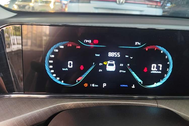 Used CHANGAN Eado 2024 PLUS Blue Whale NE 1.4T GDI DCT High-Energy Edition Instrument Cluster