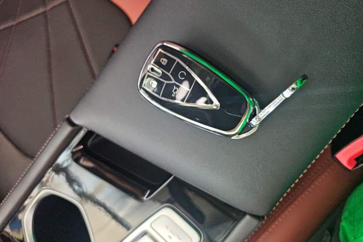 Used CHANGAN Eado 2024 PLUS Blue Whale NE 1.4T GDI DCT High-Energy Edition Interior 1