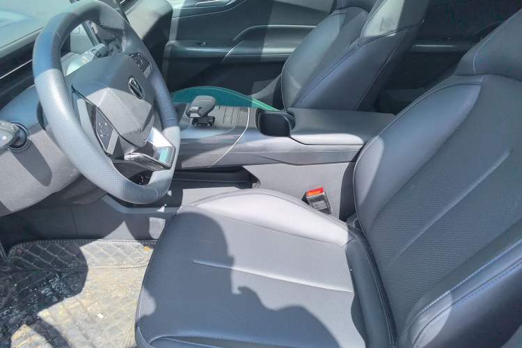 Used CHANGAN Eado 2024 1.5T GDI Automatic Prestige Edition Interior 1