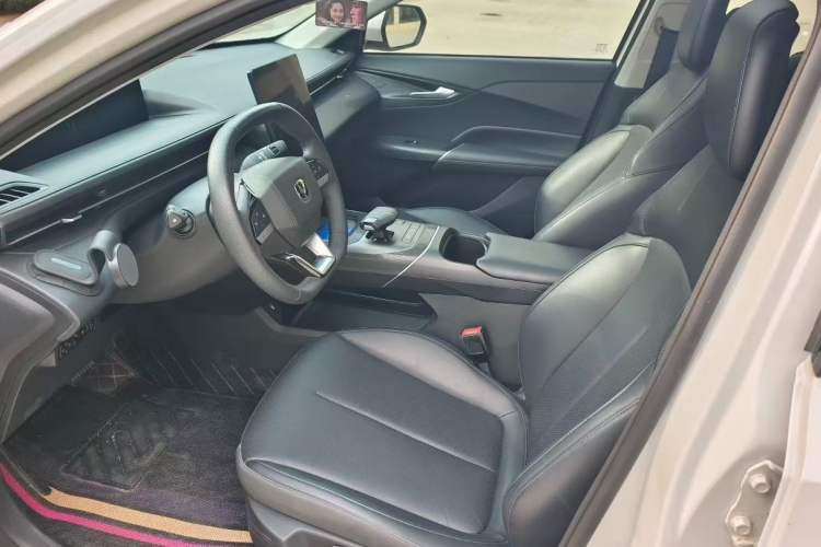 Used CHANGAN Eado 2024 1.5T GDI Automatic Prestige Edition Interior 2