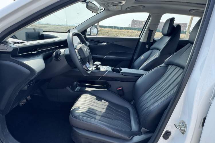 Used CHANGAN Eado 2024 1.5T GDI Automatic Flagship Edition Interior 2