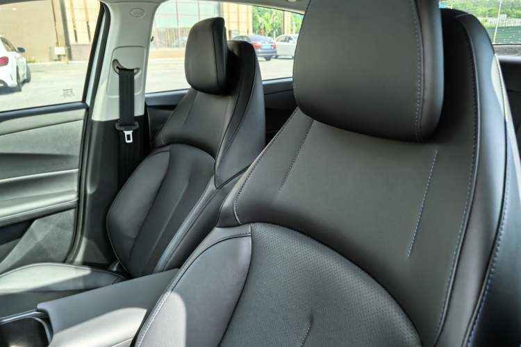 Used CHANGAN Eado 2024 1.5T GDI Automatic Prestige Edition Interior 2