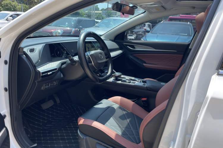 Used CHANGAN Eado 2024 PLUS Blue Whale NE 1.4T GDI DCT High-Energy Edition Interior 2