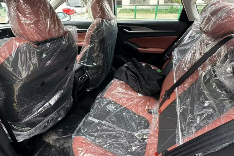 Used CHANGAN Eado 2024 PLUS Blue Whale NE 1.4T GDI DCT High-Energy Edition Interior 3