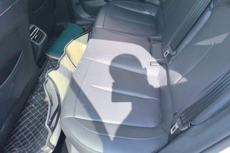 Used CHANGAN Eado 2024 1.5T GDI Automatic Prestige Edition Interior 3