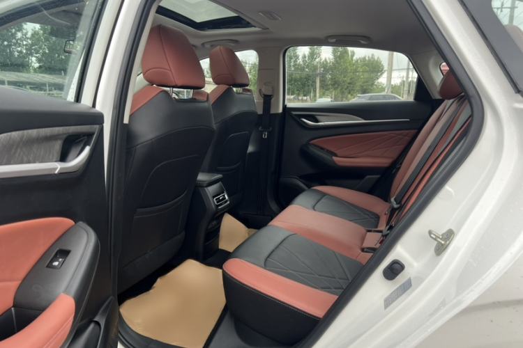 Used CHANGAN Eado 2024 PLUS Blue Whale NE 1.4T GDI DCT High-Energy Edition Interior 3