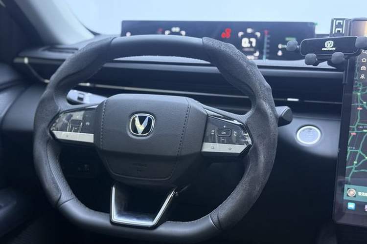 Used CHANGAN Eado 2024 1.5T GDI Automatic Prestige Edition Interior 3
