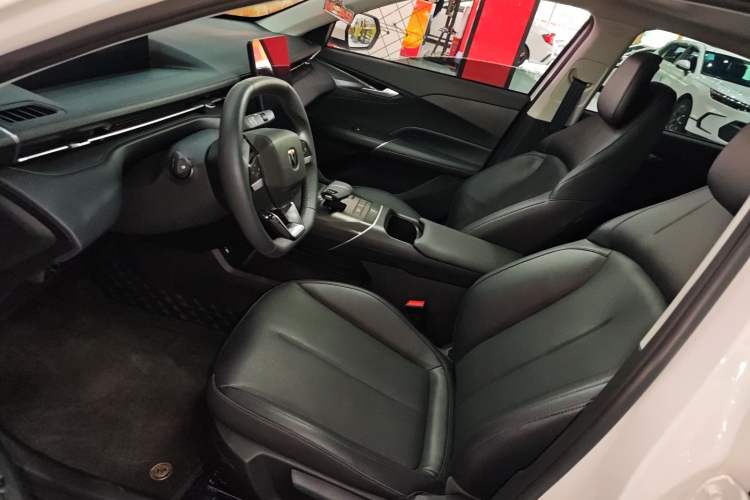 Used CHANGAN Eado 2024 1.5T GDI Automatic Prestige Edition Interior 5
