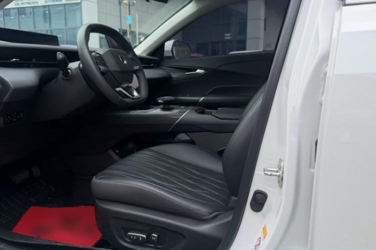 Used CHANGAN Eado 2024 1.5T GDI Automatic Flagship Edition Interior 7