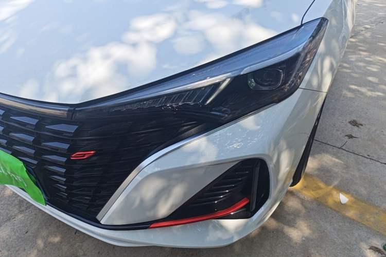 Used CHANGAN Eado 2024 PLUS Blue Whale NE 1.4T GDI DCT High-Energy Edition Left Front Headlight