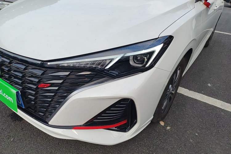 Used CHANGAN Eado 2024 PLUS Blue Whale NE 1.4T GDI DCT High-Energy Edition Left Front Headlight