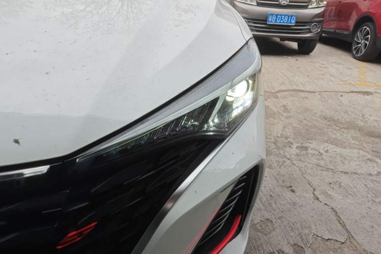 Used CHANGAN Eado 2024 PLUS Blue Whale NE 1.4T GDI DCT High-Energy Edition Left Front Headlight