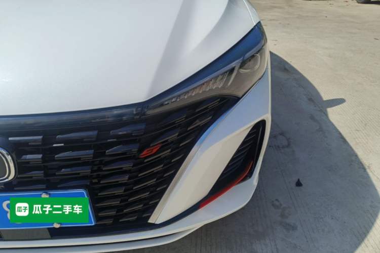 Used CHANGAN Eado 2024 PLUS Blue Whale NE 1.4T GDI DCT High-Energy Edition Left Front Headlight