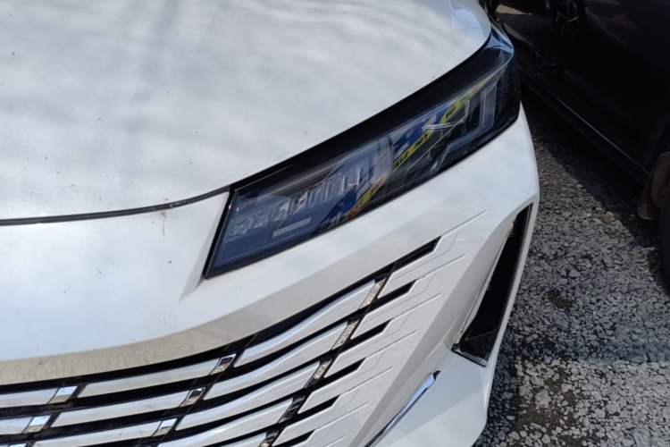 Used CHANGAN Eado 2024 1.5T GDI Automatic Enjoyment Edition Left Front Headlight