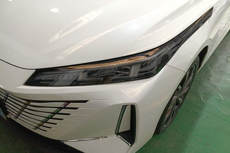 Used CHANGAN Eado 2024 1.5T GDI Automatic Prestige Edition Left Front Headlight