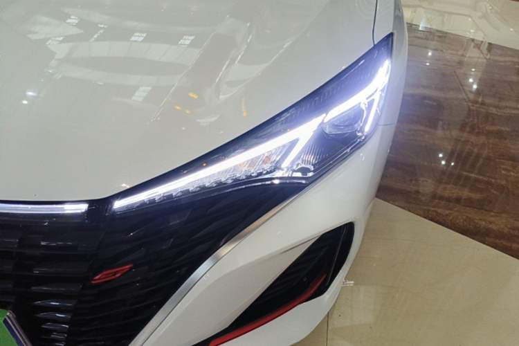 Used CHANGAN Eado 2024 PLUS Blue Whale NE 1.4T GDI DCT High-Energy Edition Left Front Headlight