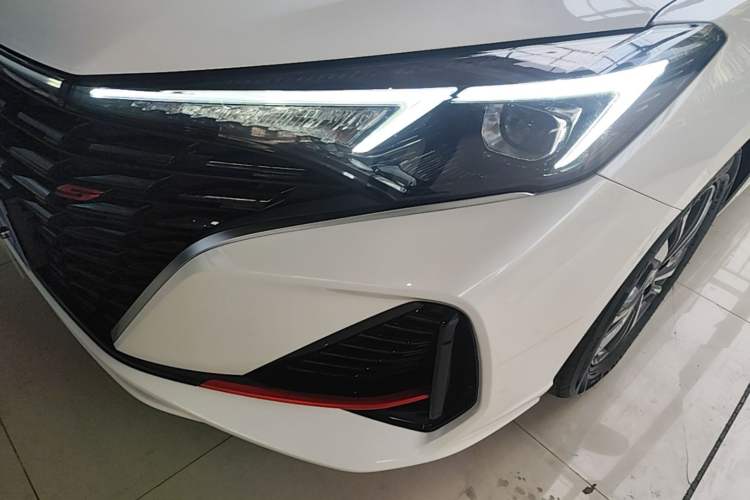 Used CHANGAN Eado 2024 PLUS Blue Whale NE 1.4T GDI DCT High-Energy Edition Left Front Headlight