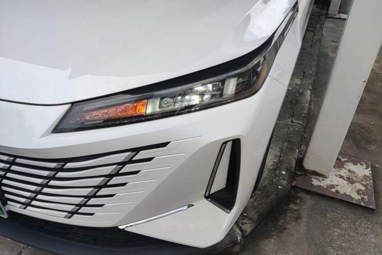 Used CHANGAN Eado 2024 1.5T GDI Automatic Prestige Edition Left Front Headlight