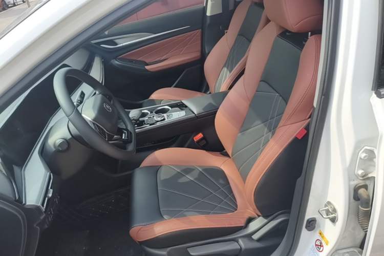 Used CHANGAN Eado 2024 PLUS Blue Whale NE 1.4T GDI DCT High-Energy Edition Left Front Seat