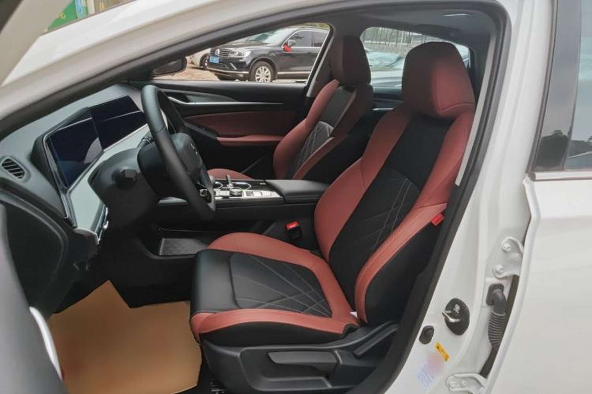 Used CHANGAN Eado 2024 PLUS Blue Whale NE 1.4T GDI DCT High-Energy Edition Left Front Seat