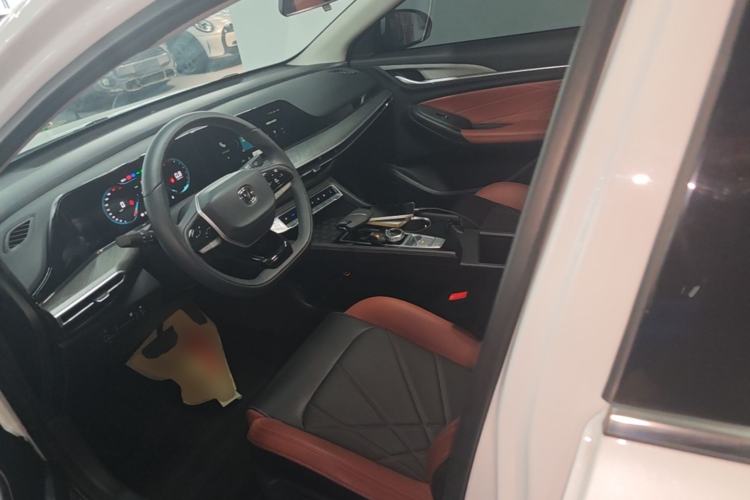 Used CHANGAN Eado 2024 PLUS Blue Whale NE 1.4T GDI DCT High-Energy Edition Left Front Seat