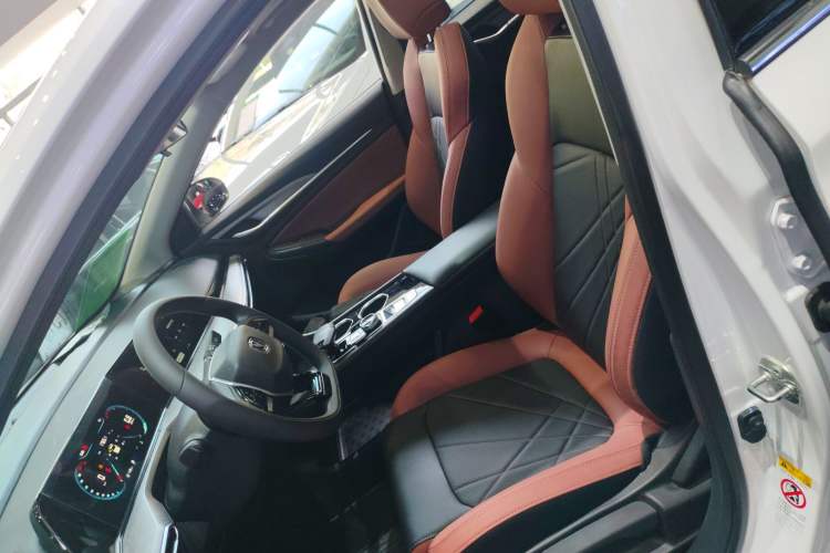 Used CHANGAN Eado 2024 PLUS Blue Whale NE 1.4T GDI DCT High-Energy Edition Left Front Seat