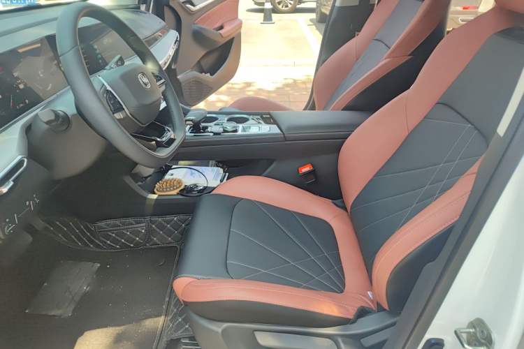 Used CHANGAN Eado 2024 PLUS Blue Whale NE 1.4T GDI DCT High-Energy Edition Left Front Seat