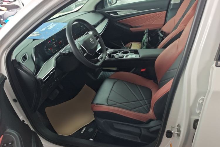 Used CHANGAN Eado 2024 PLUS Blue Whale NE 1.4T GDI DCT High-Energy Edition Left Front Seat