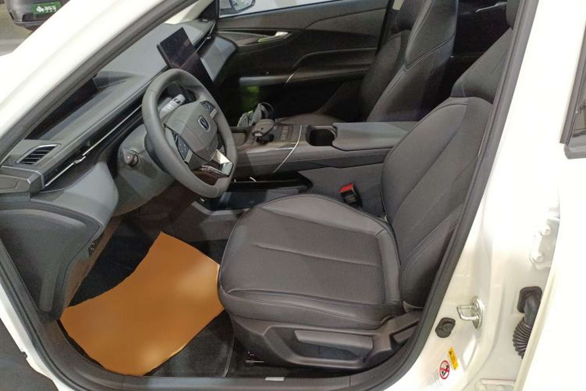 Used CHANGAN Eado 2024 1.5T GDI Automatic Prestige Edition Left Front Seat